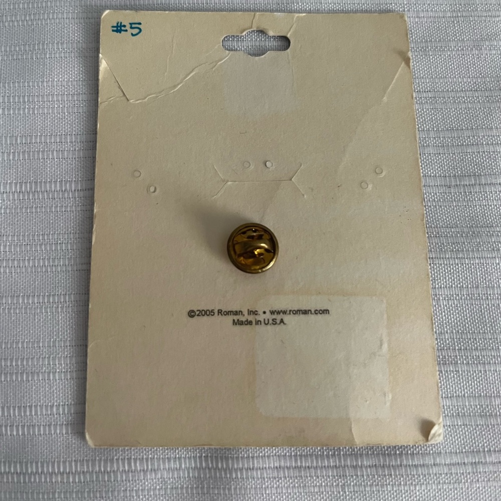 Peace Pin - Picture 2 of 2
